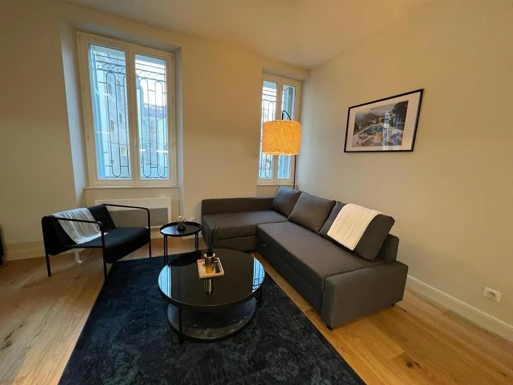 Appartement Situe Au Centre Ville De Cannes 0*,  France